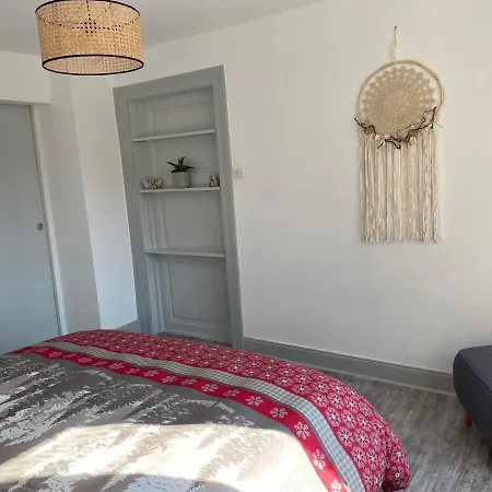 Au Nid Des Pies アパート *